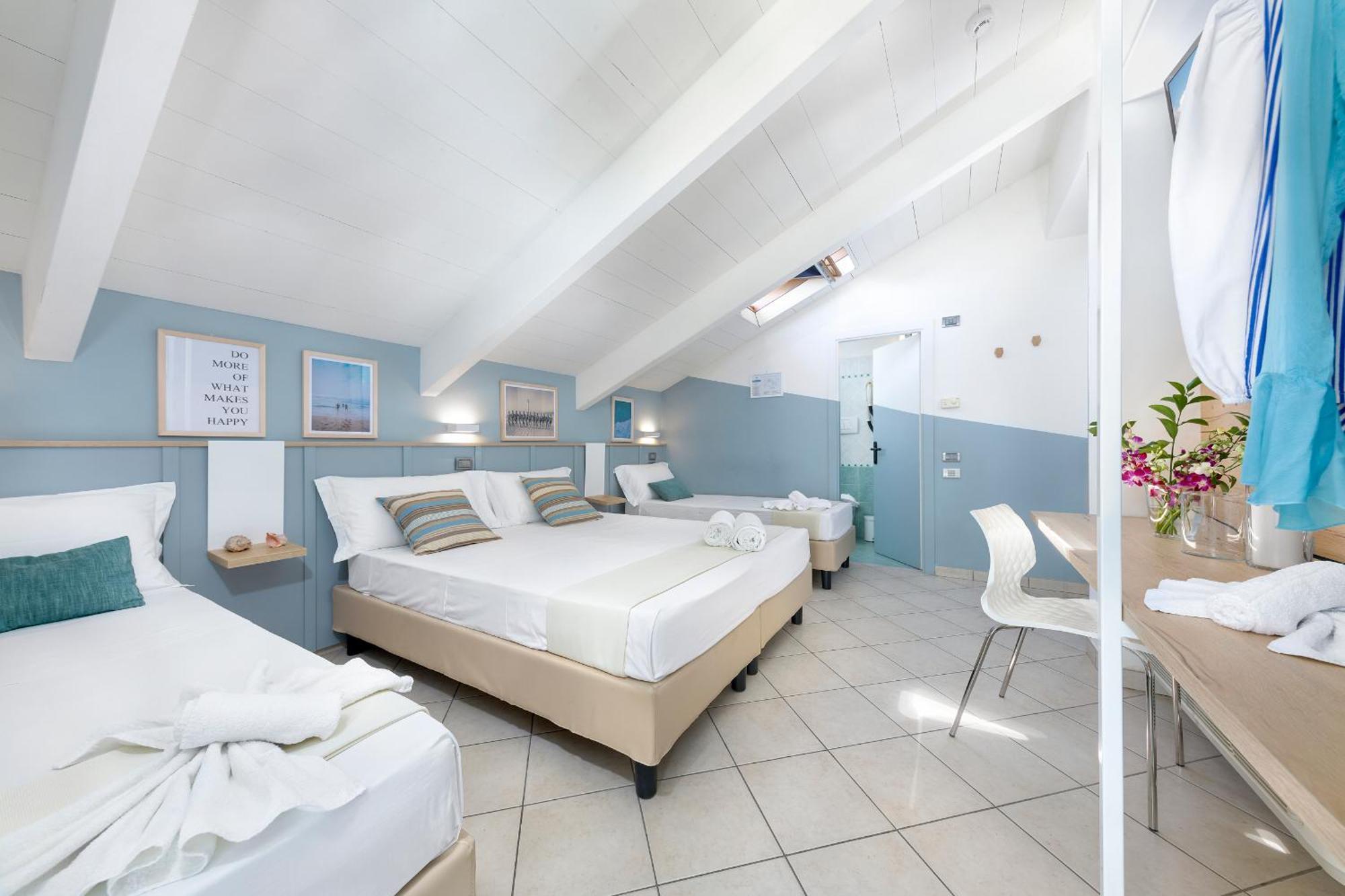 Hotel La Residenza Riccione Zimmer foto